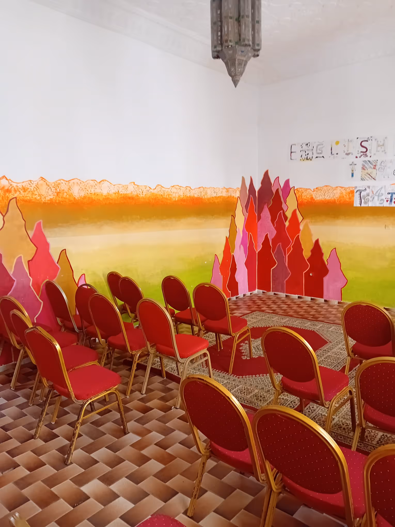 Workshop room at Dar Souiri with Moroccan murals